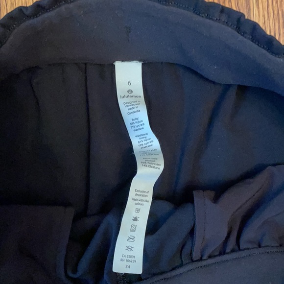 Lululemon high rise crop 23” - Picture 4 of 5